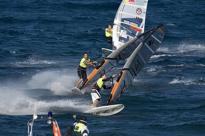 Action at the second mark - 2008 Gran Canaria PWA Grand Slam – Day Two ©  John Carter / PWA http://www.pwaworldtour.com